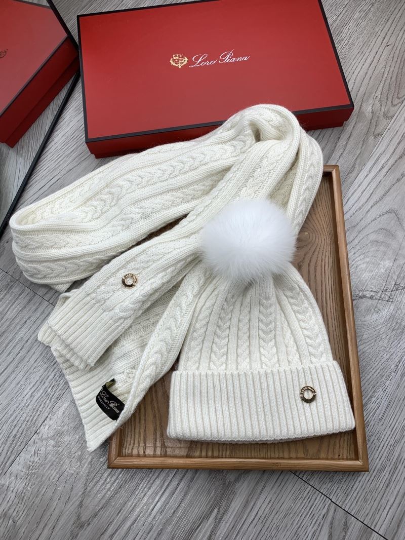 Love Piana Caps Scarfs